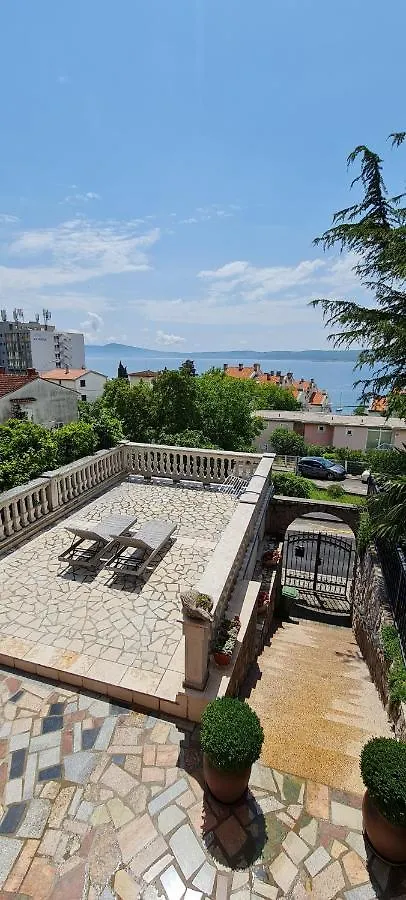 Apartmani Merlin Selce Apartment
