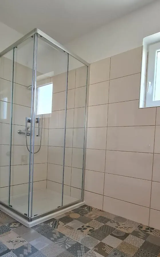 Apartment Apartmani Merlin Selce Croatia