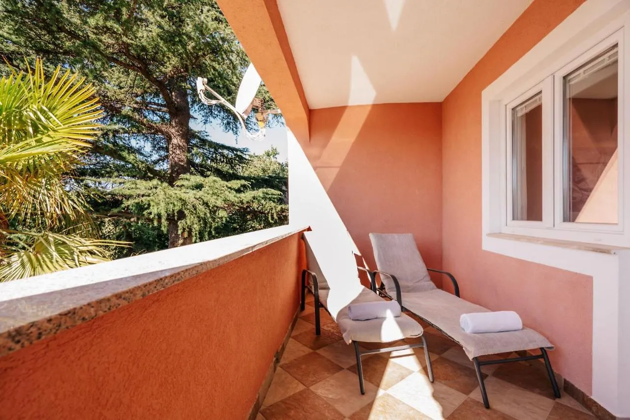 Apartmani Merlin Selce Croatia