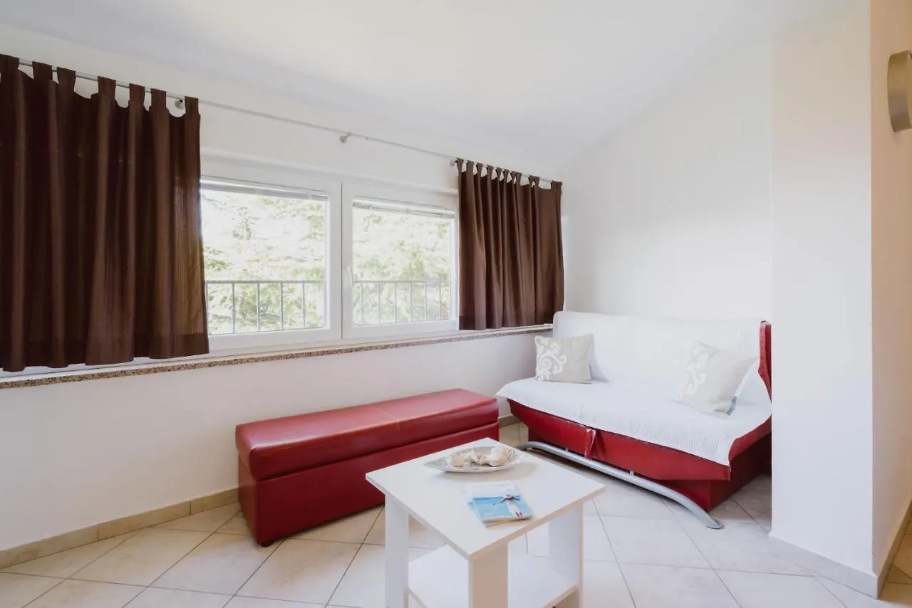 Apartmani Merlin Selce Croatia